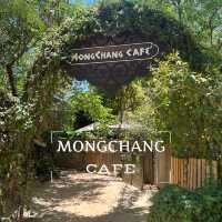คาเฟ่ ที่เป็นมากกว่าคาเฟ่ เป็นที่ 1 ในใจ