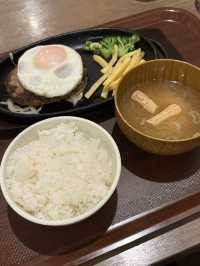 【札幌グルメ】お箸で食べる！手ごねの美味しいハンバーグ