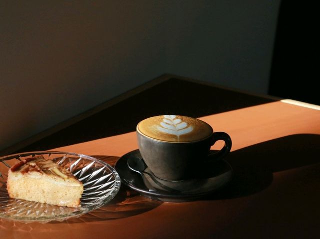 แวะทานกาแฟที่ Amber Rayong 