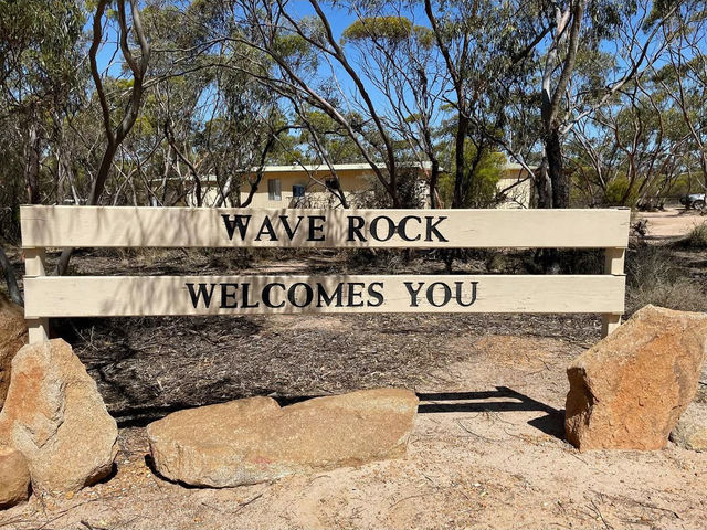 Awe-Inspiring Outdoor Adventure at Wave Rock