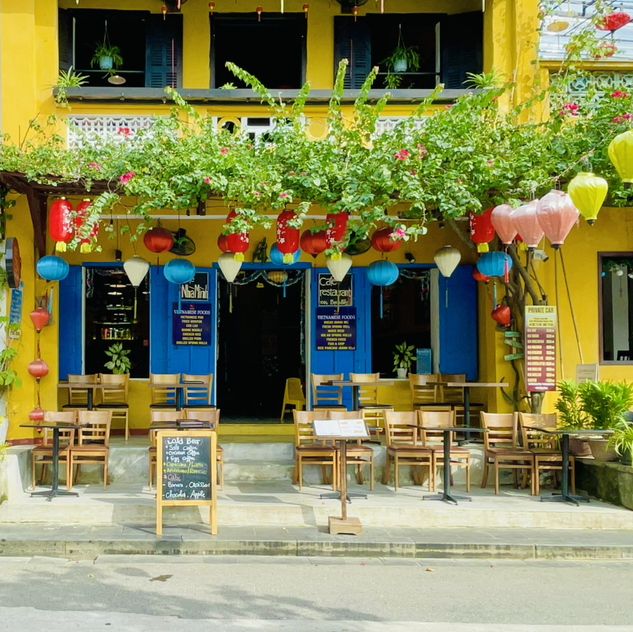 Celebrating Christmas in the ancient city of Hoi An🎄👫🇻🇳