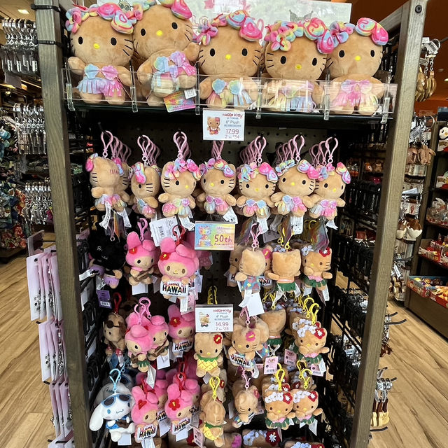 【ワイキキ】日焼けキティちゃんがゲットできる🎀ABC ストア