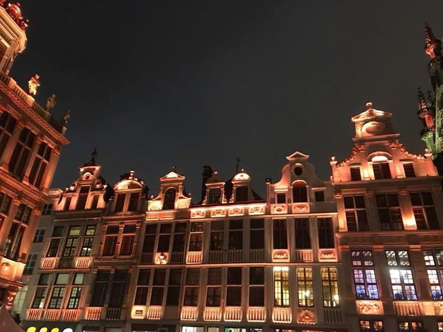 🇧🇪Illuminating Grand Palace in Brussels🇧🇪