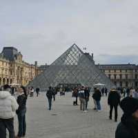 PARIS 