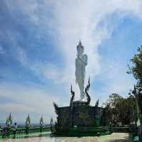 ไหว้พระ ทำบุญ ชมวิวเมืองศรีราชา 360° สวยงามมากๆ