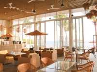 Mirror mirror ที่พัก คาเฟ่ริมทะเล