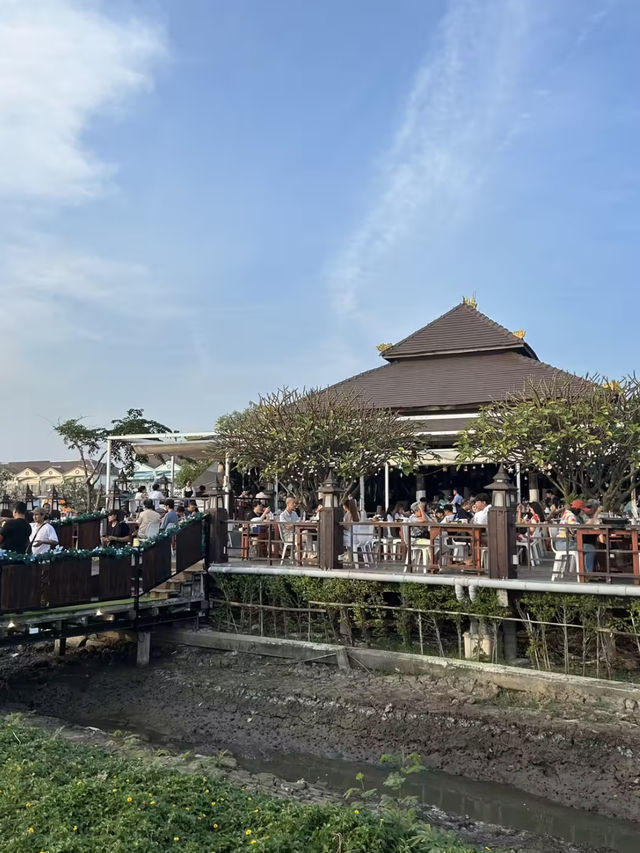 ระเบียงทะเล ร้านอาหารมิชลินไกด์ @บางปู