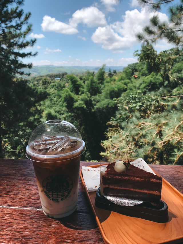 Cedar cafe ป่าสน เขาค้อ