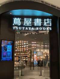 A Bookstore That Feels Like an Art Gallery