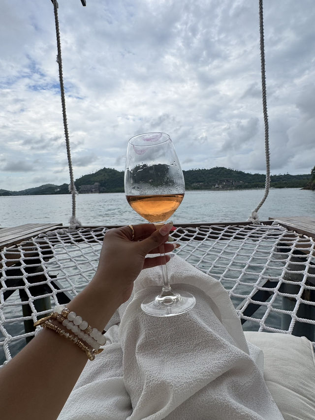 Wine & Beach perfect combo