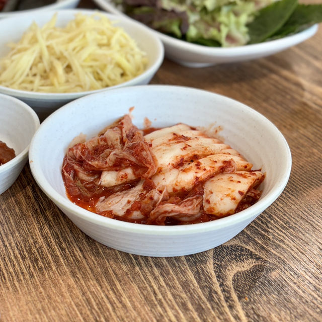 【韓国ソウル・弘大】新鮮な肉厚な絶品うなぎの白焼き「イルピョンうなぎ弘大本店」