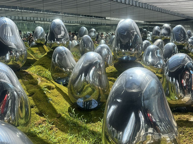 Step Into Another Dimension at TeamLab Planets Tokyo Step Into Another Dimension at TeamLab Planets Tokyo