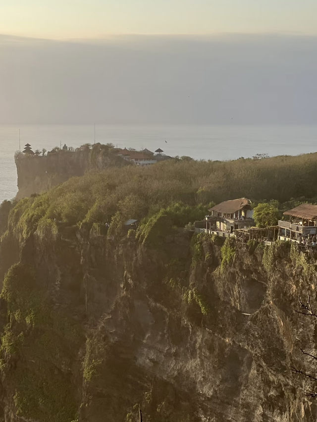 Karang Boma Cliff: Bali’s Breathtaking Coastal Viewpoint 