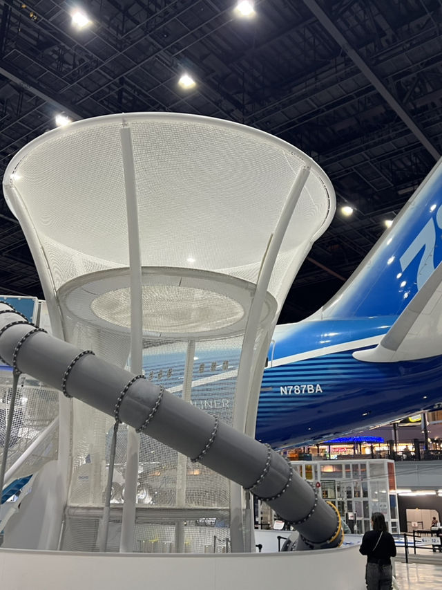 名古屋中部國際機場｜二航廈航空波音飛機樂園