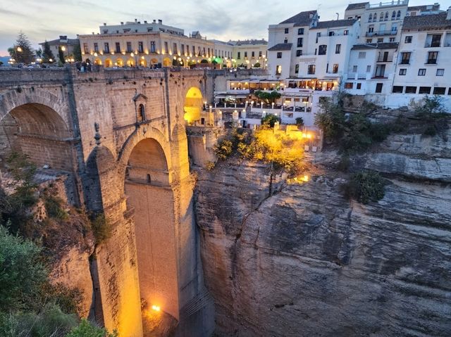 [🇪🇸ロンダ] ロンダの歴史とヌエボ橋の絶景を楽しむスポット
