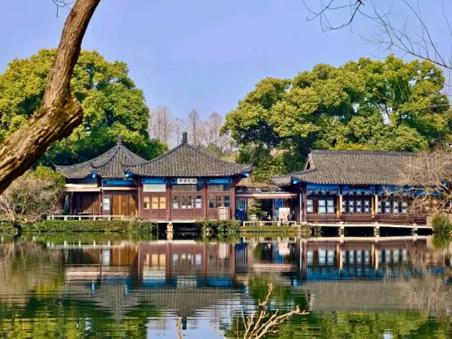 Santanyinyue: The Crown Jewel of West Lake