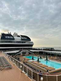 MSC Bellissima: Top-Deck Serenity