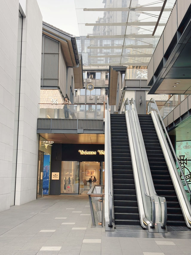 Taikoo li ย่านดังใจกลางเมืองเฉิงตู
