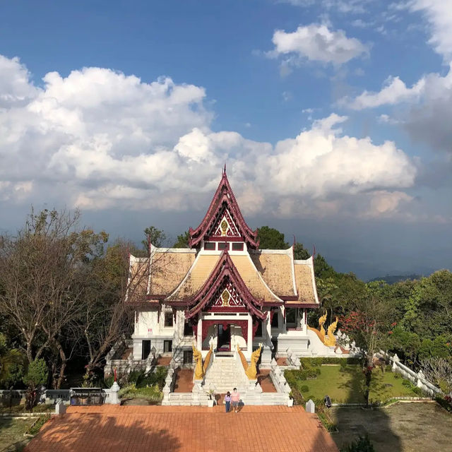 【チェンライ】🇹🇭 シーナカリン サースティット マハーサンティキリー 寺院