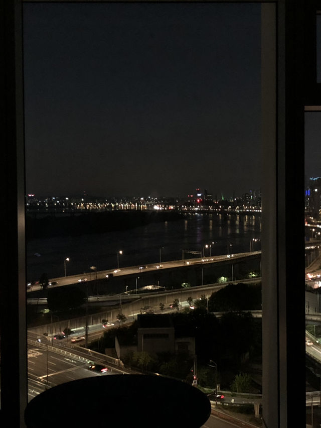 🏨 한강의 여유를 품은 호캉스 추천