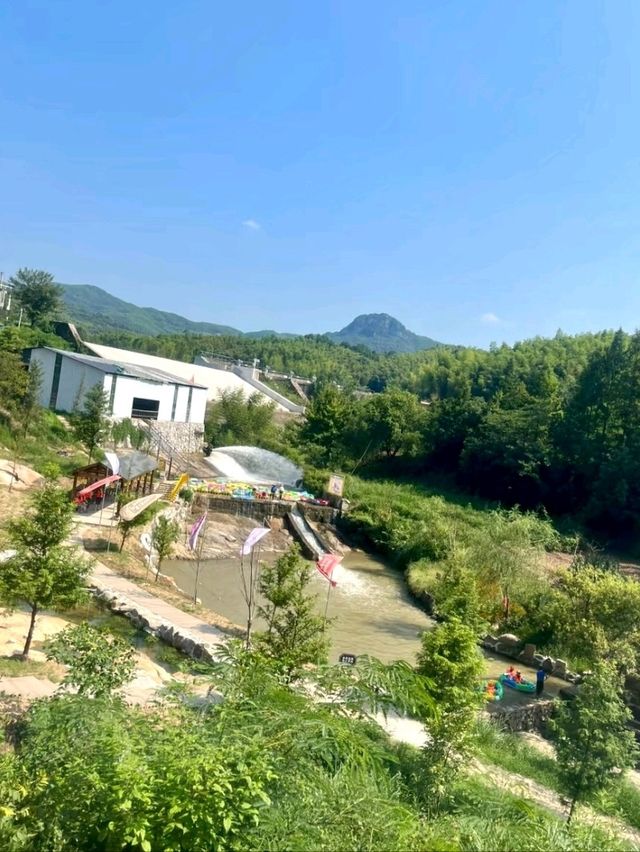 Lu Village Reservoir: Where Jiangnan Captures the Heart