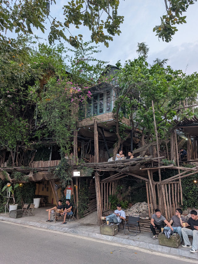 🇻🇳 West Lake Walk: How I Circled the Largest Lake in Hanoi 🚶‍♂️ 