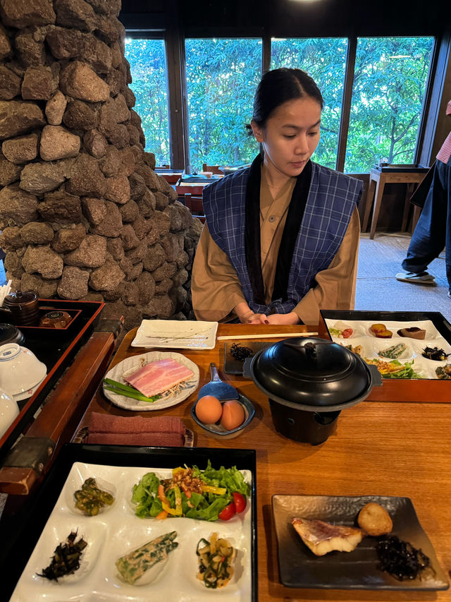 พักเรียวกังเมือง ยูฟูอิน รวมอาหารและเบียร์ไม่อั้น