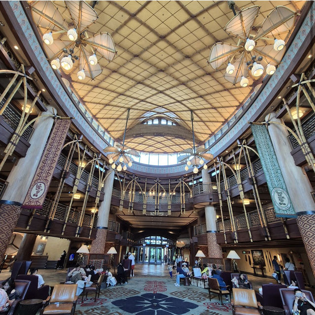 香港迪士尼探索家度假酒店 (Disney Explorers Lodge)