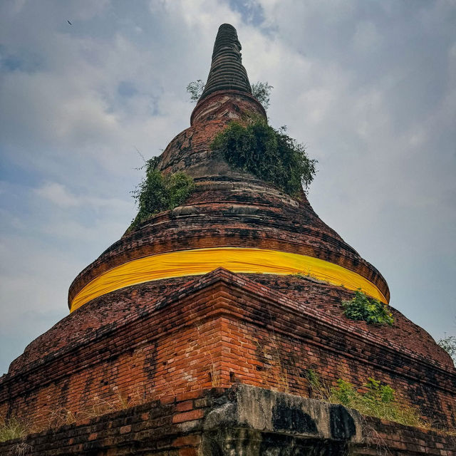  วัดสามวิหาร พระนอนองค์ใหญ่ อายุ 600 ปี