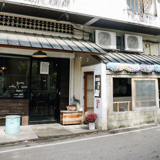 Yasumi Café (ยาสุมิ คาเฟ่) : คาเฟ่สไตล์ญี่ปุ่น