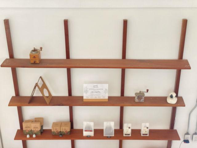 Anna Coffee Roasters Huaruea - คาเฟ่ในสวนบรรยากาศดี