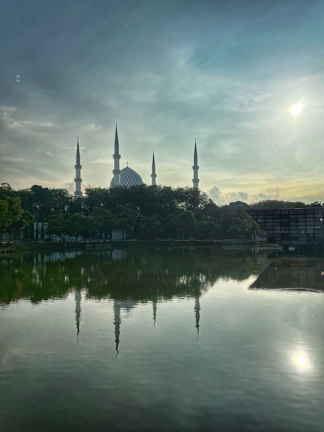 A Peaceful Green Escape in the City: Taman Tasik Shah Alam