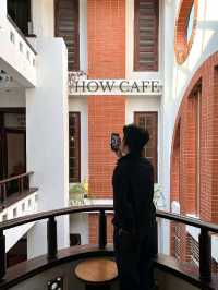 How Café