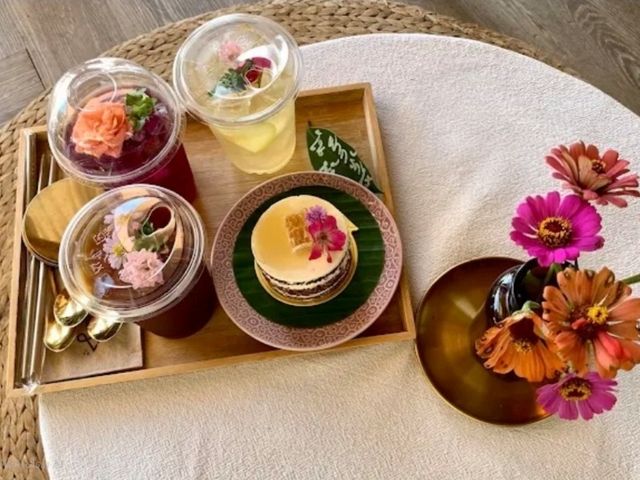 พันดาว คาเฟ่ (Pundao Cafe) ผสานความทันสมัย