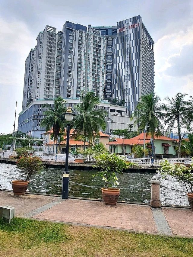 “Swiss‑Garden Hotel Melaka:The River‑View Family Haven”