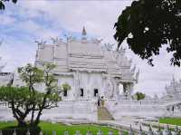 2 ชั่วโมงที่วัดร่องขุ่น - 2 hrs at wat rong khun