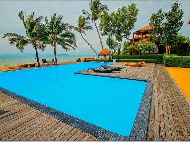 🏖️ เดอะบลูสกาย รีสอร์ท เกาะพยาม