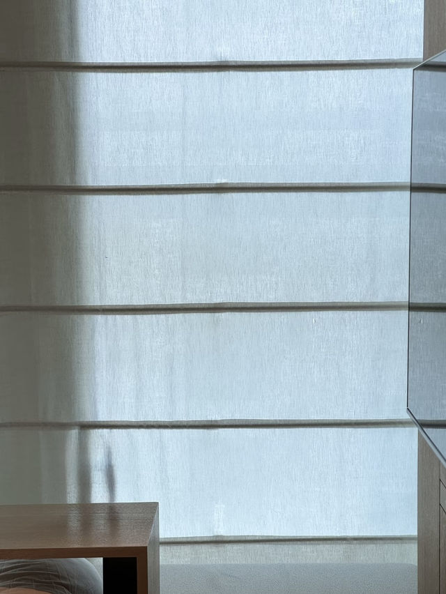 Sleek Minimalism and Urban Calm at AKI Hong Kong – MGallery