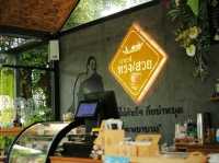 วัดทรงเสวย ขอพรเรื่องโชคลาภลอย โดยส้มฉุน