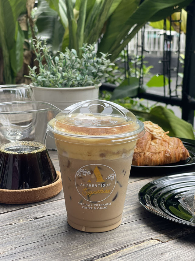 Authentique Vietnamese Specialty Coffee📍Silom
