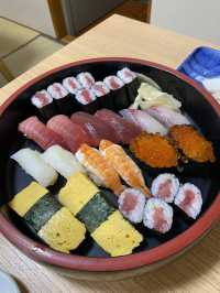 【東京/小伝馬町】コスパ抜群の町寿司🍣【寿司富】