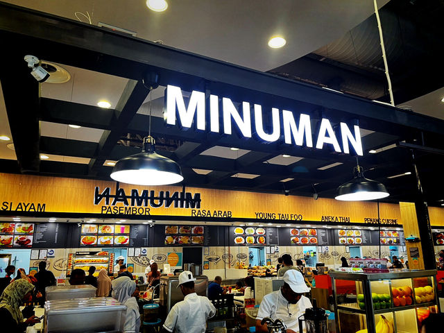 Chill & Chow: Summer Eats at E-Gate’s Medan Selera