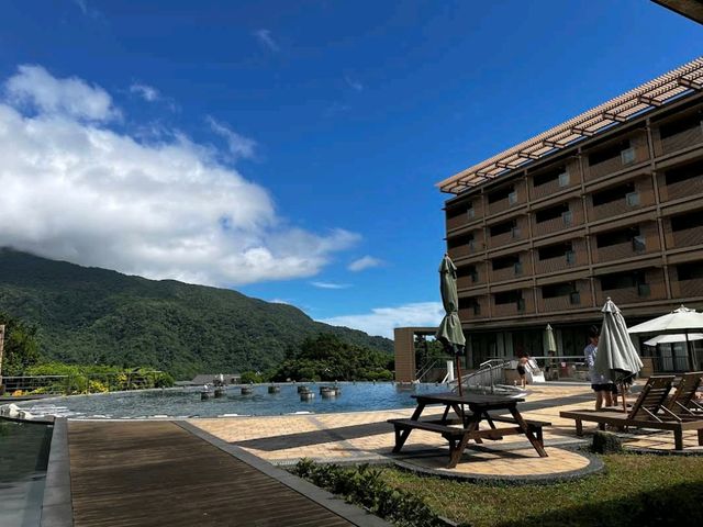 陽明山天籟渡假酒店 – 山景泳池