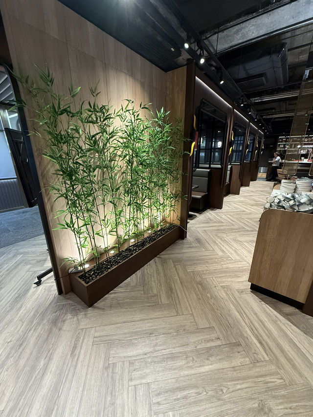 親民貼地酒店川菜館