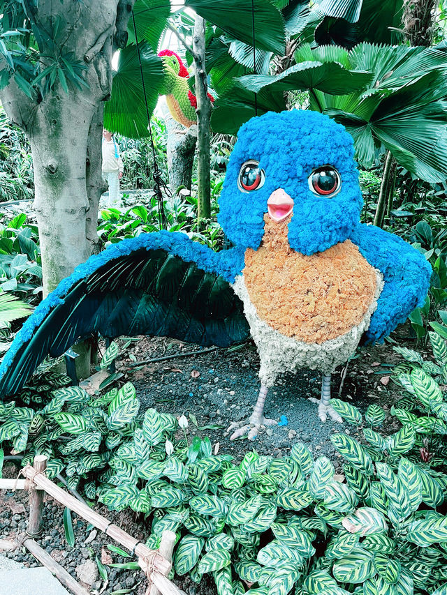 Discover the Enchanting Topiary Walk at Canopy Park, Jewel Changi 🌿✨