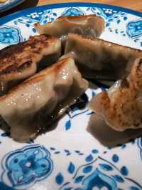 【饃饃餃子】乃正宗尼泊爾食館,好有傳統風味,支持！