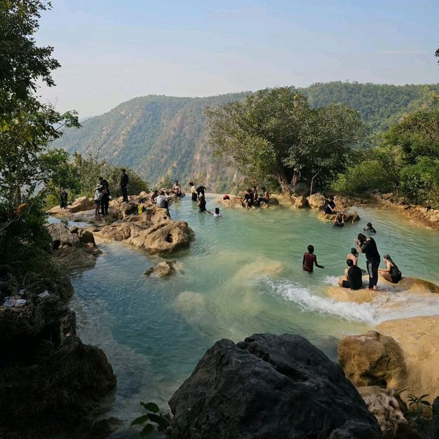 Dee Dote Waterfall