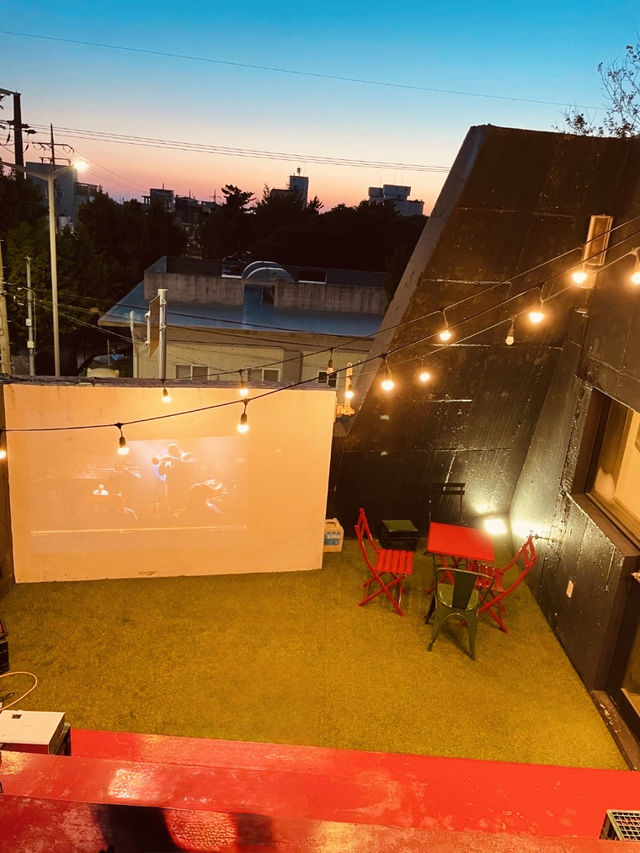 Unwind with Outdoor Movies and Excellent Hospitality at Mir Guesthouse