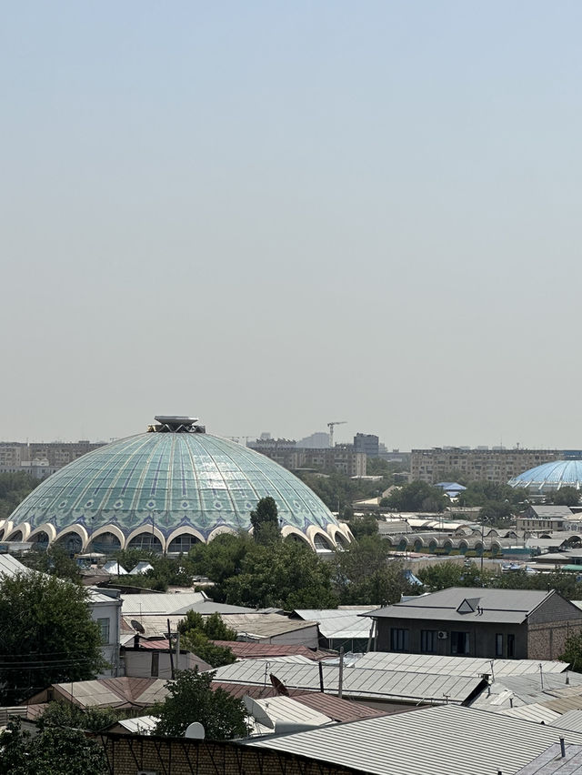 Explore the Vibrant Chorsu Bazaar in Tashkent, Uzbekistan 🇺🇿 