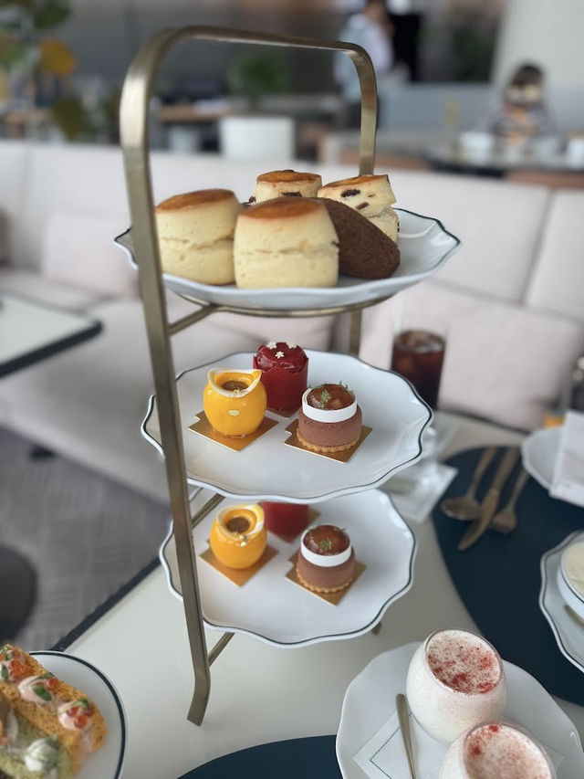 Regent Hong Kong, Iconic Elegance with Unrivaled Harbour Views